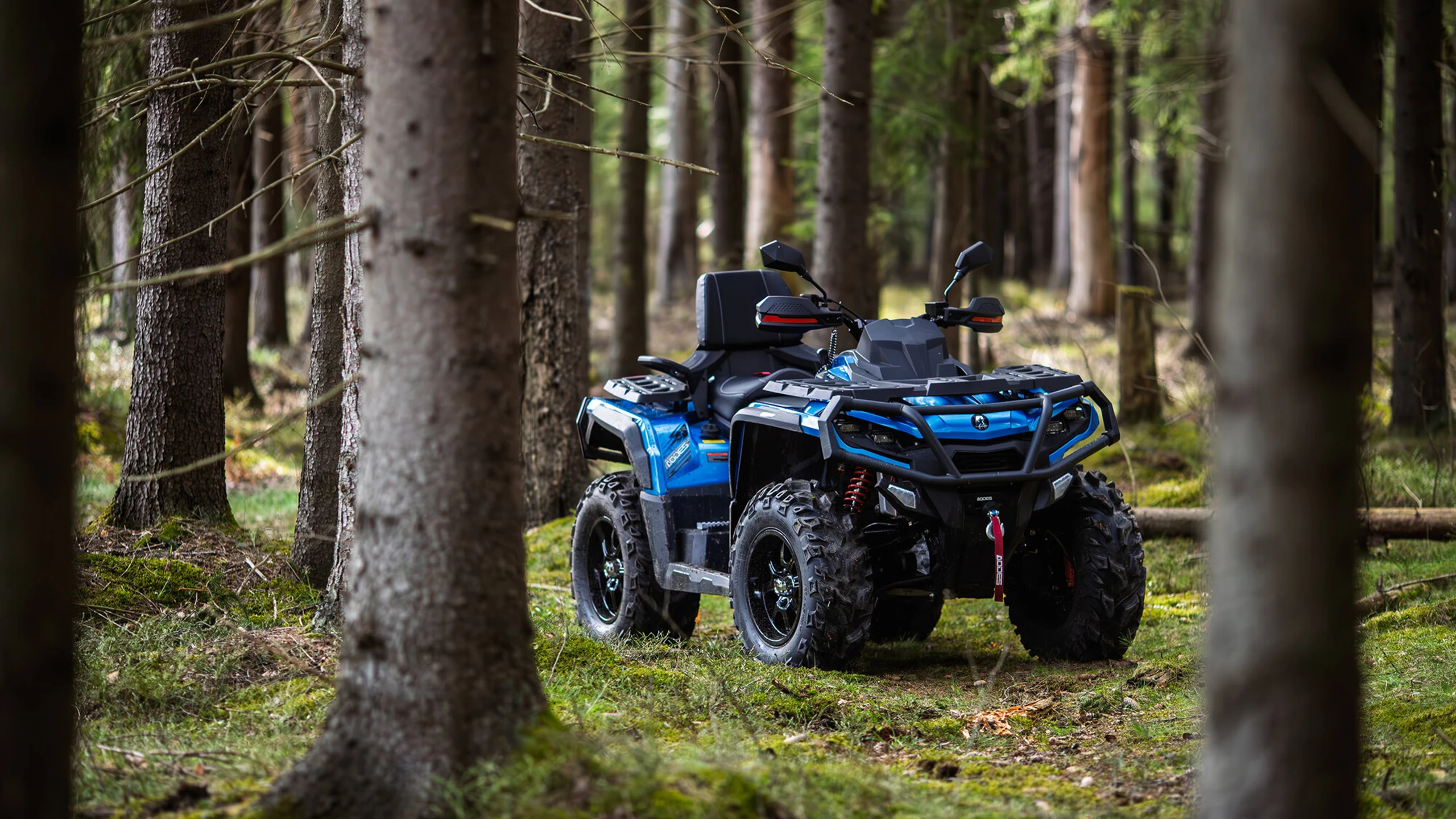 DOKONALE PRIPRAVENÝ STROJ NA KOMFORTNÉ CESTOVANIE V TERÉNE AJ NÁROČNÉ PRACOVNÉ ÚLOHY!